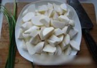 油闷茭白的做法 步骤1