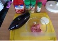 茄汁烤茄子的做法 步骤1