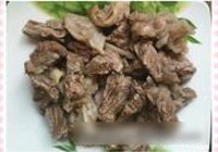 红酒炖牛肉的做法 步骤1
