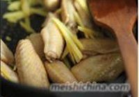 可乐姜汁鸡翅的做法 步骤4