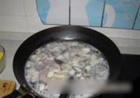 玉米炖排骨的做法 步骤2