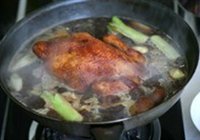 豆瓣酱烧鸡的做法 步骤4