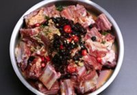竹笋烧排骨的做法 步骤2