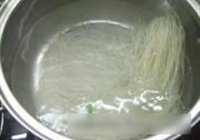 培根杂疏炒米粉的做法 步骤4