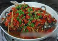 剁椒鱼头的做法 步骤8