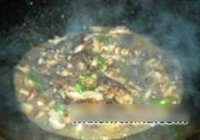 香菇炒肉的做法 步骤8