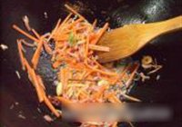 培根杂疏炒米粉的做法 步骤9