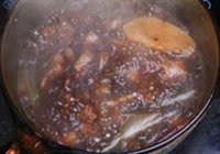 鹌鹑蛋红烧肉的做法 步骤8