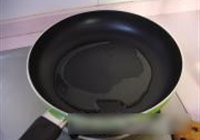 五彩鸡丁的做法 步骤6
