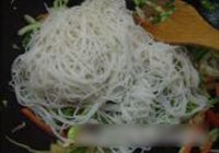 培根杂疏炒米粉的做法 步骤12