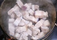 鹌鹑蛋红烧肉的做法 步骤5