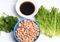 老醋花生拌苦菊的做法 步骤1