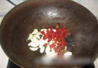 火爆大头菜的做法 步骤3