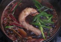 家常卤鸡脖子的做法 步骤7