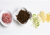 干煸四季豆的做法 步骤2