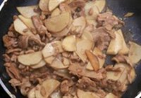 肉片炒慈菇的做法 步骤10