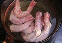 家常卤鸡脖子的做法 步骤2