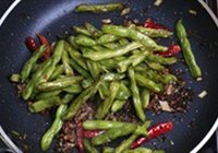 干煸四季豆的做法 步骤12