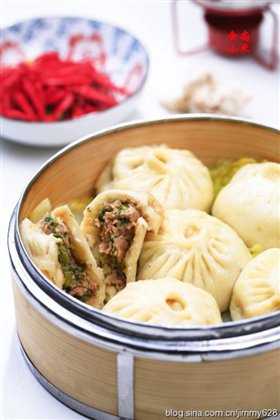 雪菜鲜肉包子