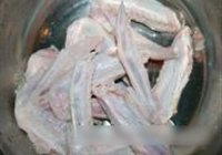 蜜汁酱鸭翅的做法 步骤1