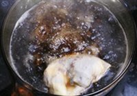 肉皮冻的做法 步骤9