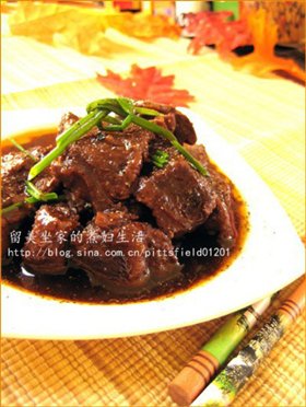 黑椒汁香啤炆牛腩