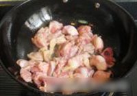 杂蔬咖喱鸡的做法 步骤4