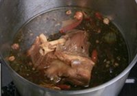 家常烧羊腿的做法 步骤8
