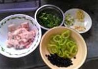 豉椒五花肉的做法 步骤1