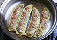 肉酱奶酪焗烤茄子的做法 步骤7