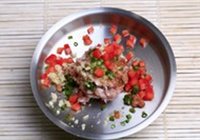 肉酱奶酪焗烤茄子的做法 步骤2