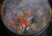 乌鸡山药汤的做法 步骤6