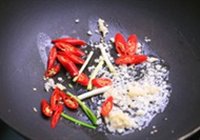 牛蒡烧鸡块的做法 步骤4
