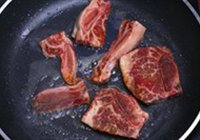 铁板牛仔骨的做法 步骤9