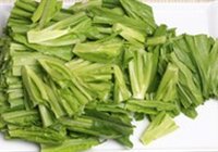 豆豉鲮鱼油麦菜的做法 步骤1