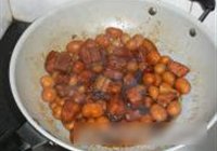 土豆烧肉的做法 步骤6