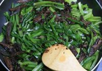 豆豉鲮鱼油麦菜的做法 步骤9