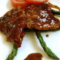 黑胡椒桂花蜜汁煎小牛排的做法