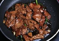 草菇蚝汁牛柳的做法 步骤10