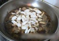红烧鲍菇糖排的做法 步骤13