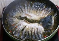 酸菜鱼的做法 步骤7