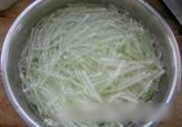 粉蒸萝卜的做法 步骤3