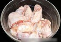 香酥鸡翅的做法 步骤3