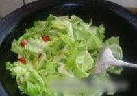 清炒甘蓝的做法 步骤4