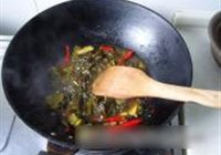 酸菜鱼的做法 步骤5