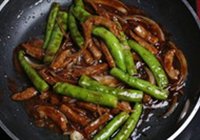 杭椒牛柳的做法 步骤12