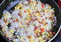 腊味酱油炒饭的做法 步骤8