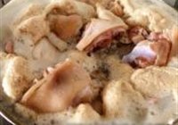 鹰嘴豆炖猪蹄的做法 步骤3