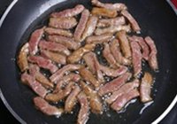 杭椒牛柳的做法 步骤6