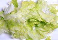 蚝油生菜的做法 步骤2